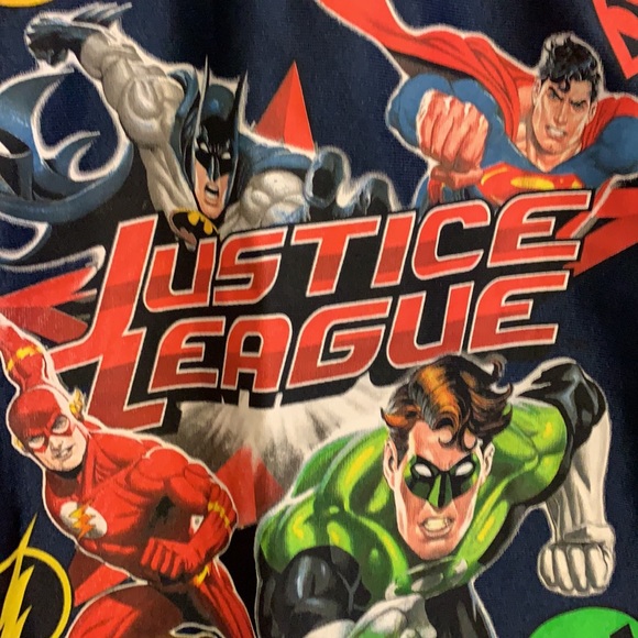 justice league pull on top - Picture 2 of 4